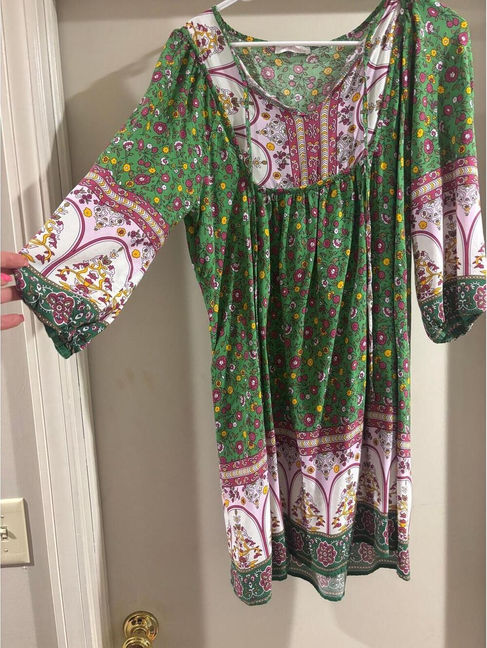 Boho Floral Babydoll Dress – Preloved Size Medium - Picture 2 of 5